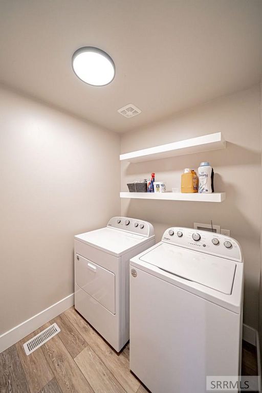 Image 23 of property listing at 2926 Sunburst Drive, Ammon, ID 83406