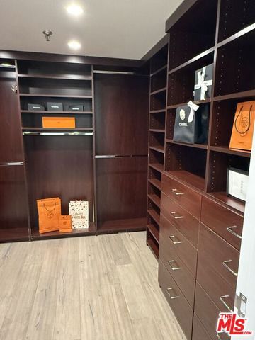 10445 Wilshire Boulevard 1204, Los Angeles, CA 90024