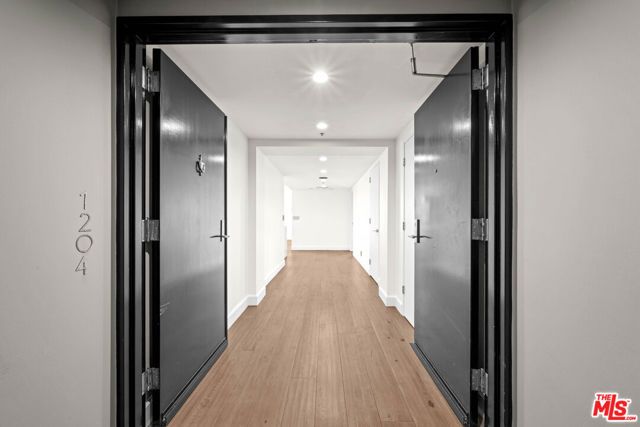 10445 Wilshire Boulevard 1204, Los Angeles, CA 90024