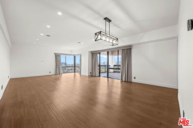 10445 Wilshire Boulevard 1204, Los Angeles, CA 90024