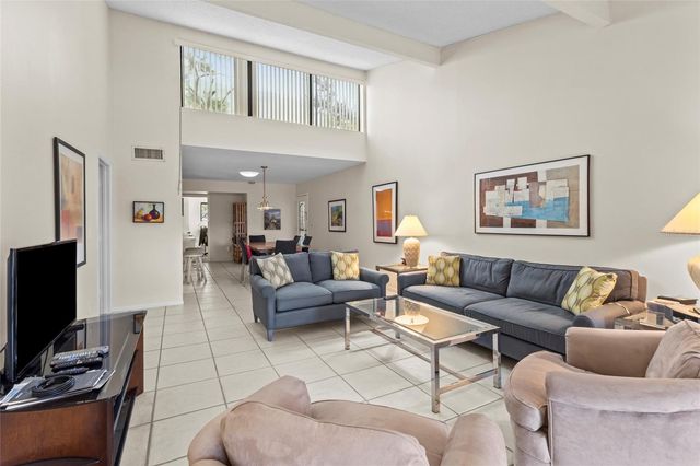 1633 BOATHOUSE CIRCLE 232, Sarasota, FL 34231