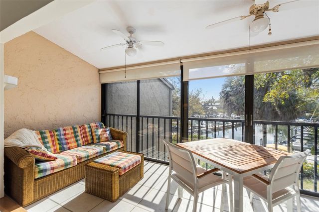 1633 BOATHOUSE CIRCLE 232, Sarasota, FL 34231