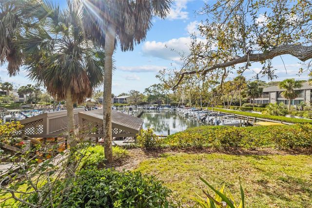 1633 BOATHOUSE CIRCLE 232, Sarasota, FL 34231
