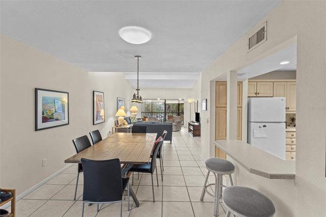 1633 BOATHOUSE CIRCLE 232, Sarasota, FL 34231