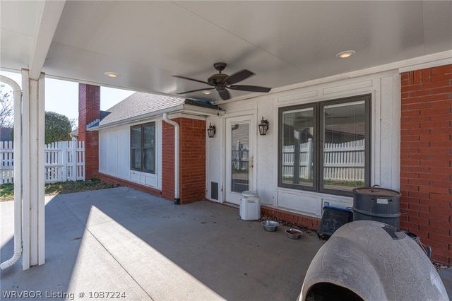 2305 Brigadoon Drive, Fort Smith, AR 72908