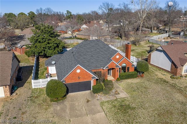 2305 Brigadoon Drive, Fort Smith, AR 72908