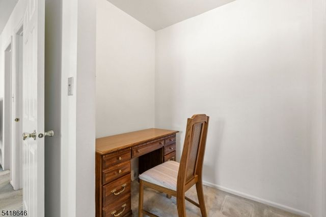 5 Lily Ct, Edison Twp., NJ 08820