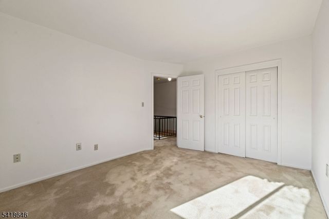 5 Lily Ct, Edison Twp., NJ 08820