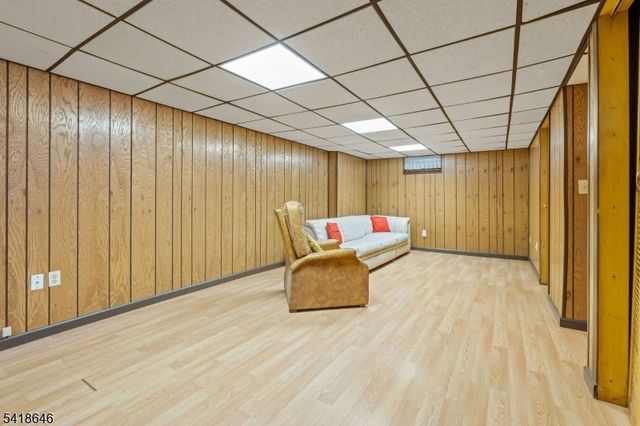 5 Lily Ct, Edison Twp., NJ 08820