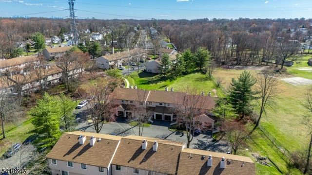 5 Lily Ct, Edison Twp., NJ 08820