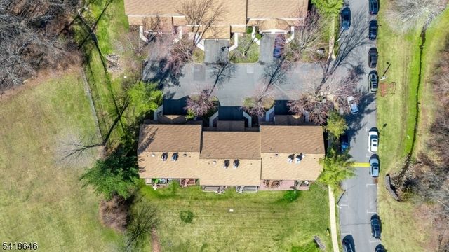 5 Lily Ct, Edison Twp., NJ 08820