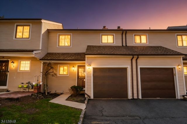 5 Lily Ct, Edison Twp., NJ 08820