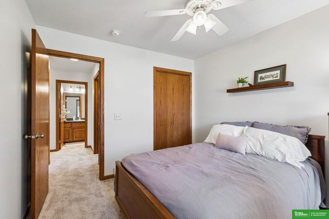 3209 Applewood Drive, Fremont, NE 68025