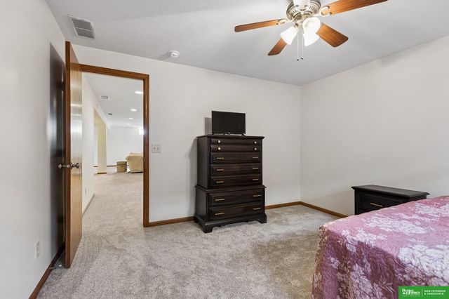 3209 Applewood Drive, Fremont, NE 68025