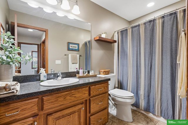 3209 Applewood Drive, Fremont, NE 68025
