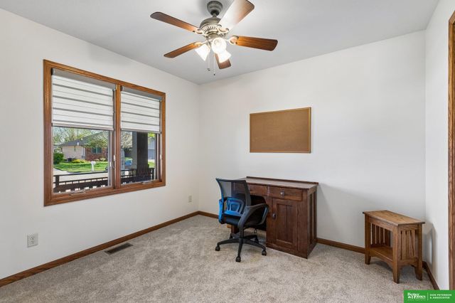3209 Applewood Drive, Fremont, NE 68025