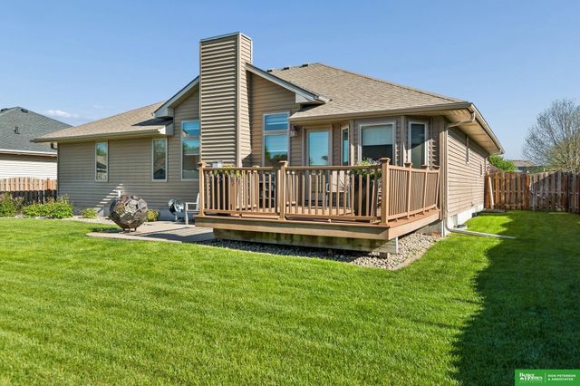 3209 Applewood Drive, Fremont, NE 68025