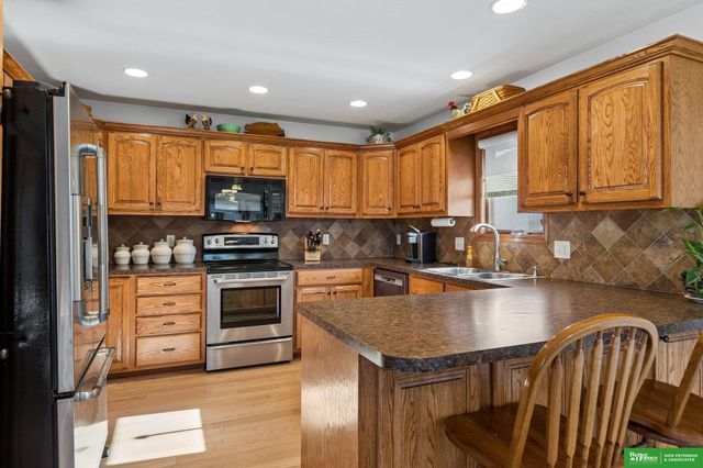 3209 Applewood Drive, Fremont, NE 68025