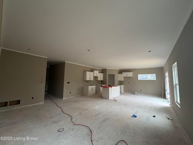 1004 Richwood Way, La Grange, KY 40031