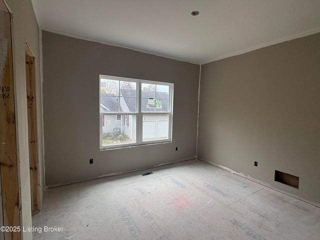 1004 Richwood Way, La Grange, KY 40031