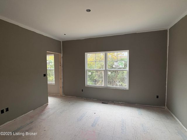 1004 Richwood Way, La Grange, KY 40031