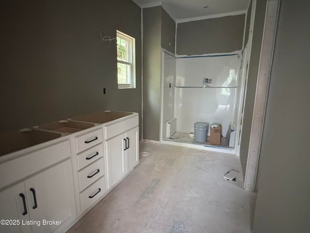 1004 Richwood Way, La Grange, KY 40031