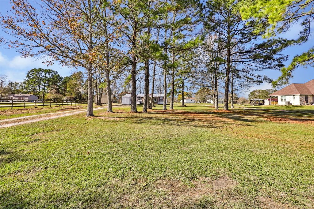 2129 County Road 676, Dayton, TX 77535