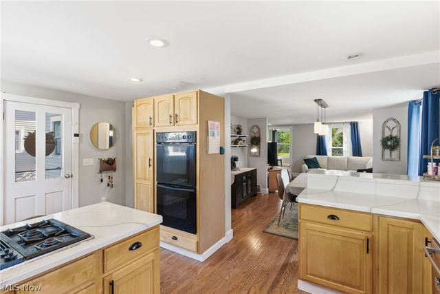 3674 Stoer Road, Shaker Heights, OH 44122