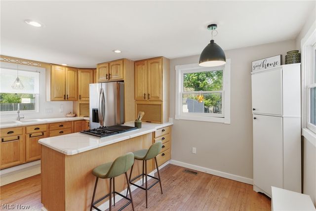 3674 Stoer Road, Shaker Heights, OH 44122