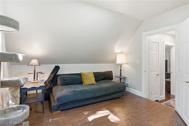 3674 Stoer Road, Shaker Heights, OH 44122