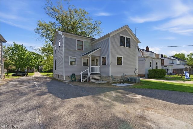 3674 Stoer Road, Shaker Heights, OH 44122
