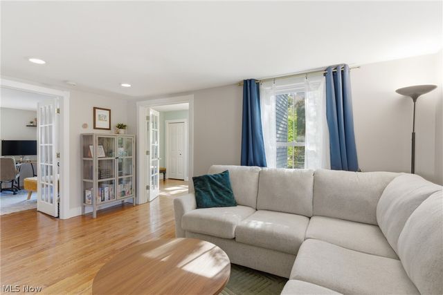 3674 Stoer Road, Shaker Heights, OH 44122