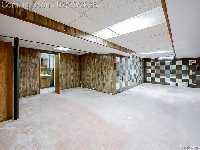 22604 Fargo Street, Detroit, MI 48219