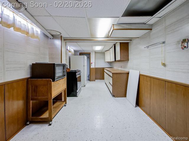 22604 Fargo Street, Detroit, MI 48219