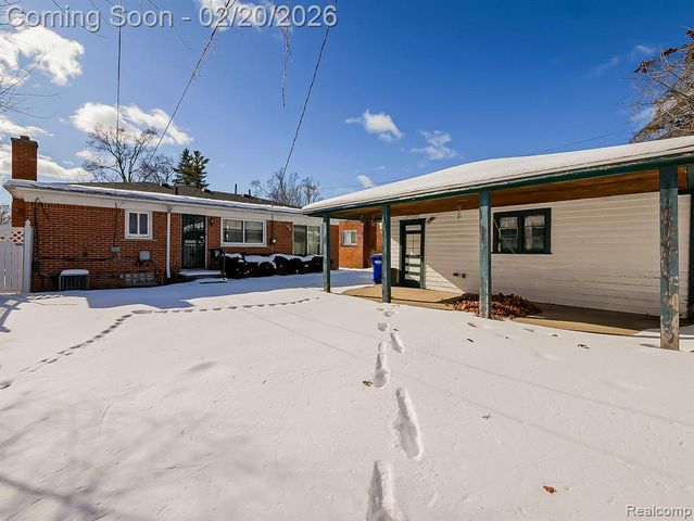 22604 Fargo Street, Detroit, MI 48219