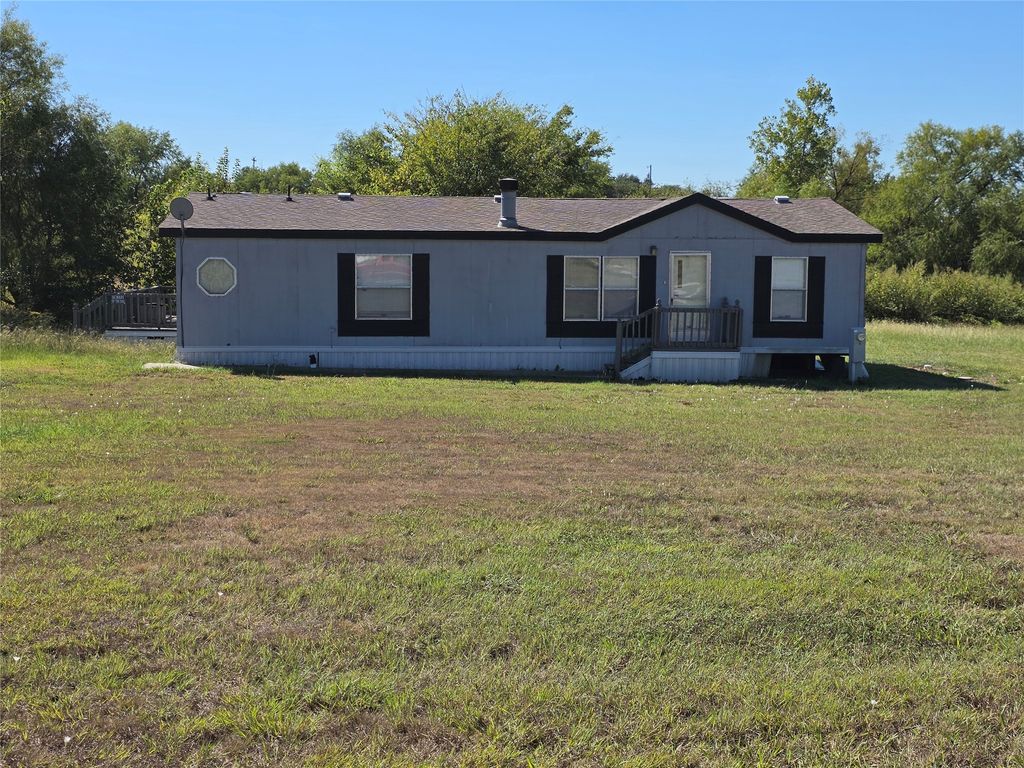 5905 Texas Street, Joshua, TX 76058 — exterior