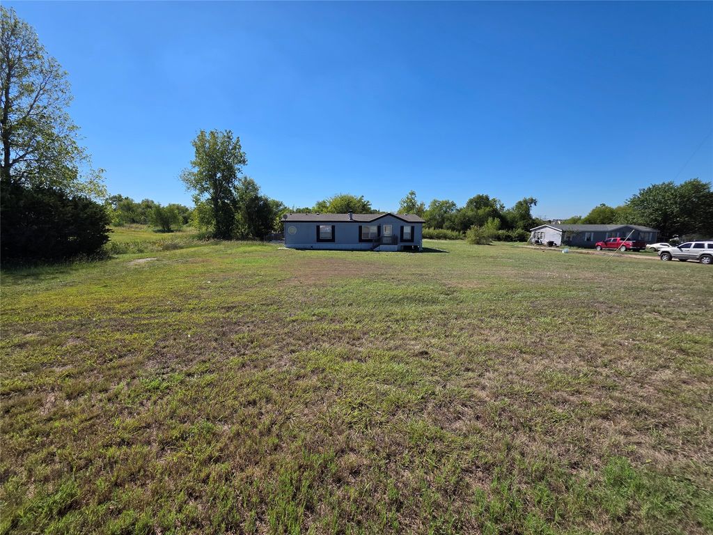 5905 Texas Street, Joshua, TX 76058 — photo 4