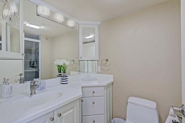 5380 N Ocean Drive 11j, Riviera Beach, FL 33404