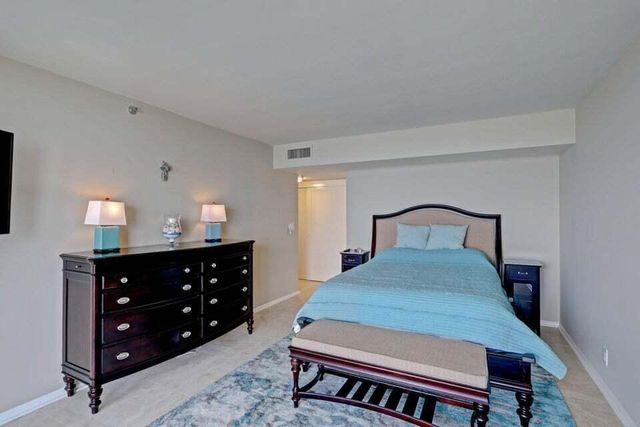 5380 N Ocean Drive 11j, Riviera Beach, FL 33404