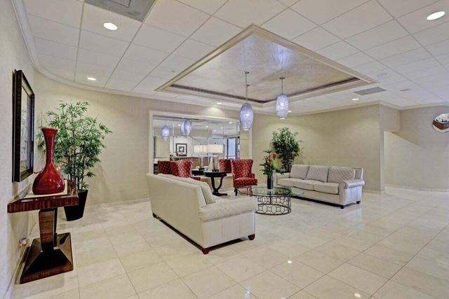 5380 N Ocean Drive 11j, Riviera Beach, FL 33404