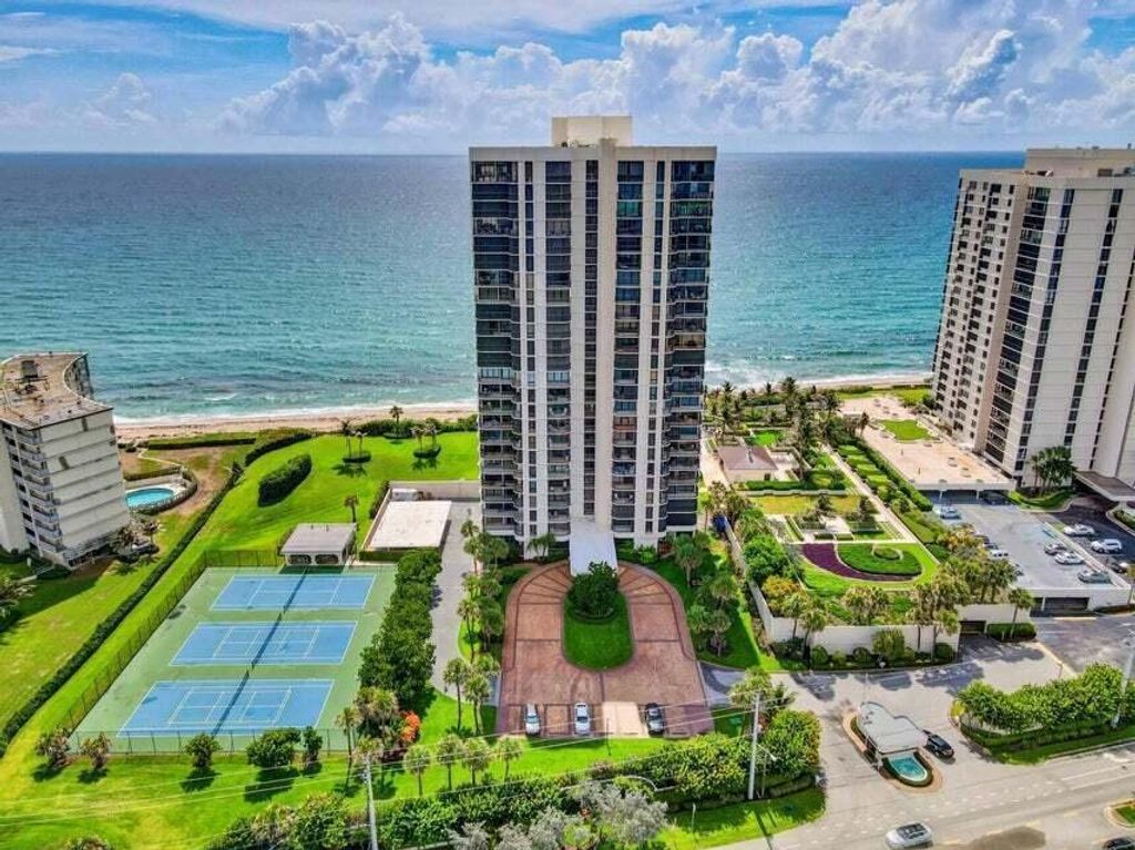 5380 N Ocean Drive 11j, Riviera Beach, FL 33404