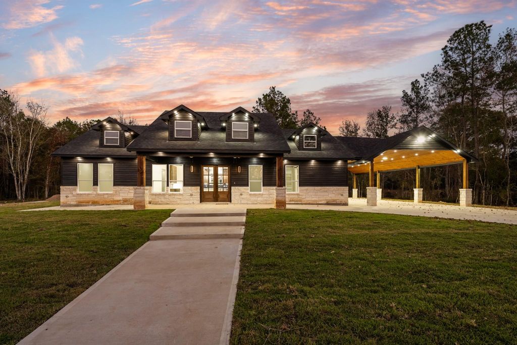 2199 County Road 301 N, Dayton, TX 77535