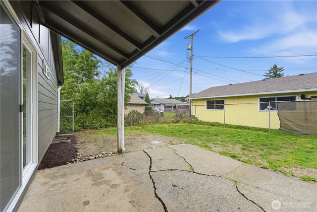 5921 E Portland Avenue, Tacoma, WA 98404