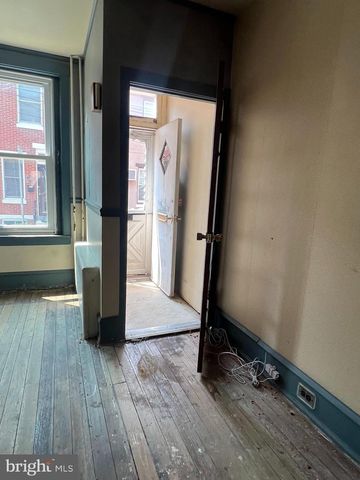 821 WILDER ST, Philadelphia, PA 19147