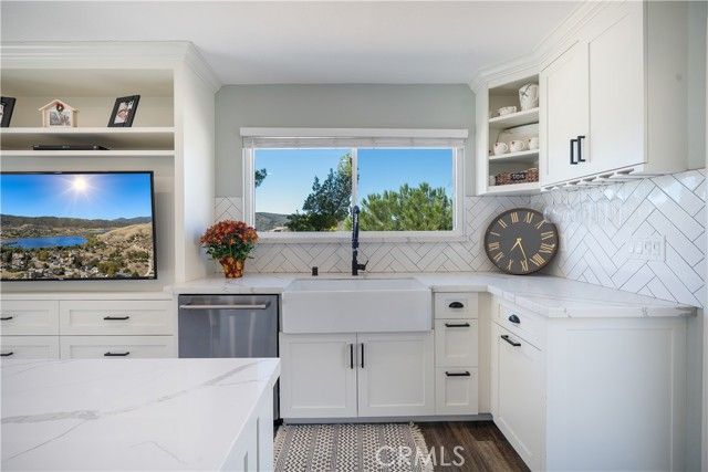 43379 Lookabout, Lake Hughes, CA 93532