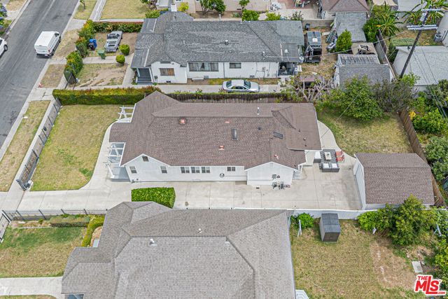 1042 3rd Avenue, Los Angeles, CA 90019