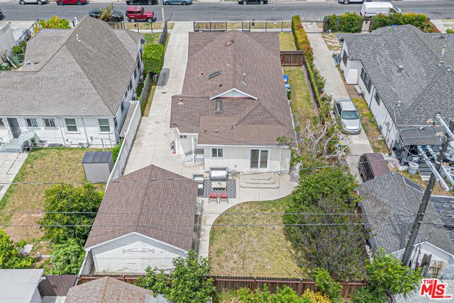 1042 3rd Avenue, Los Angeles, CA 90019
