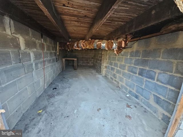 81 MILL ST, Penns Grove, NJ 08069