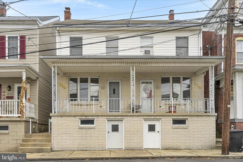 Image 1 of property listing at 212 BROAD ST, St Clair, PA 17970
