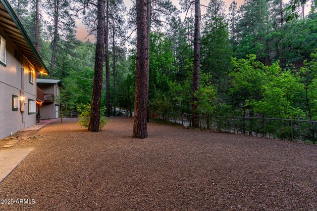 8475 S BREEZY PINE Road, Mayer, AZ 86333